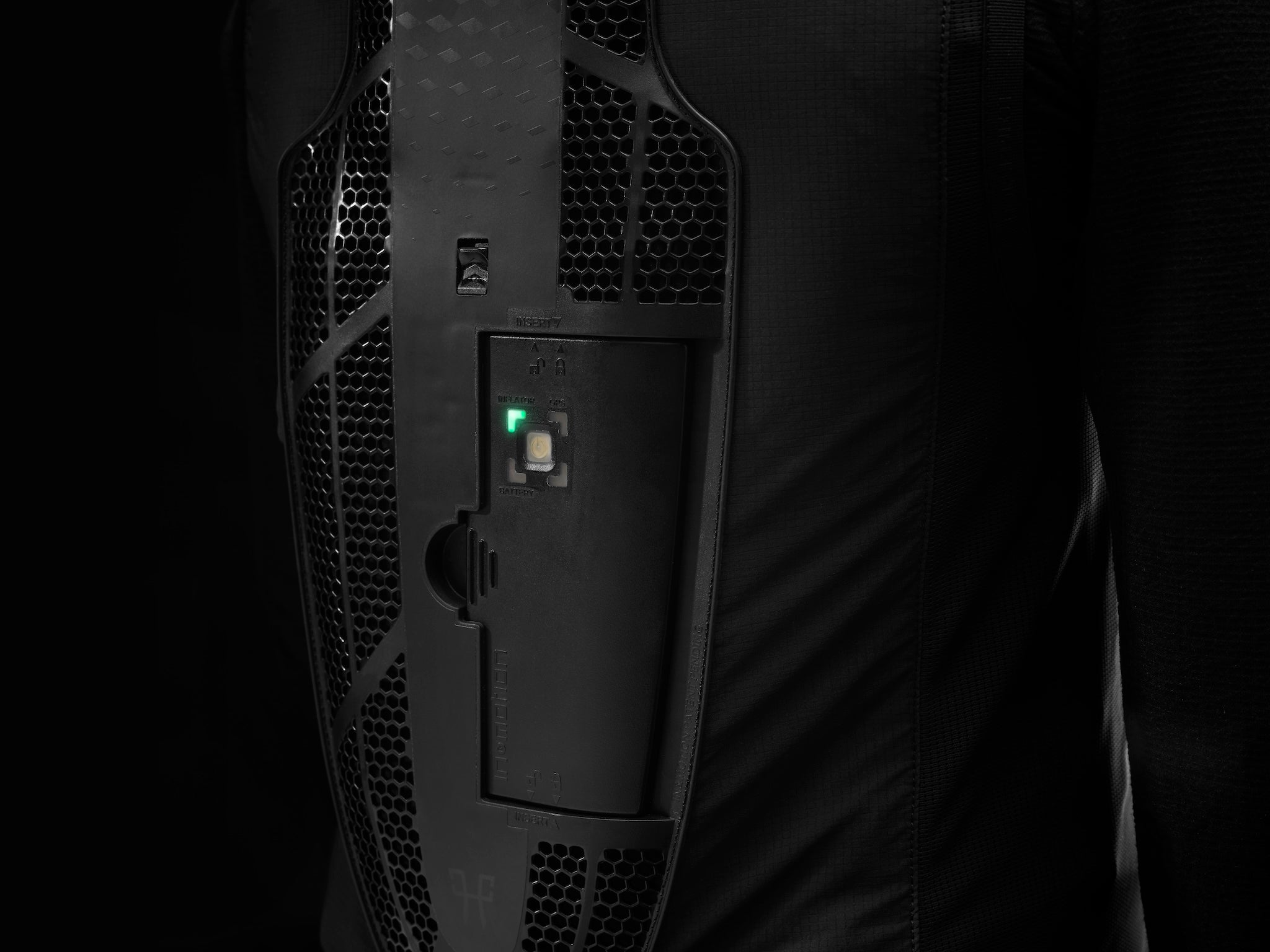 Airbag équitation sans cable|noir|innovation|HorsePilot