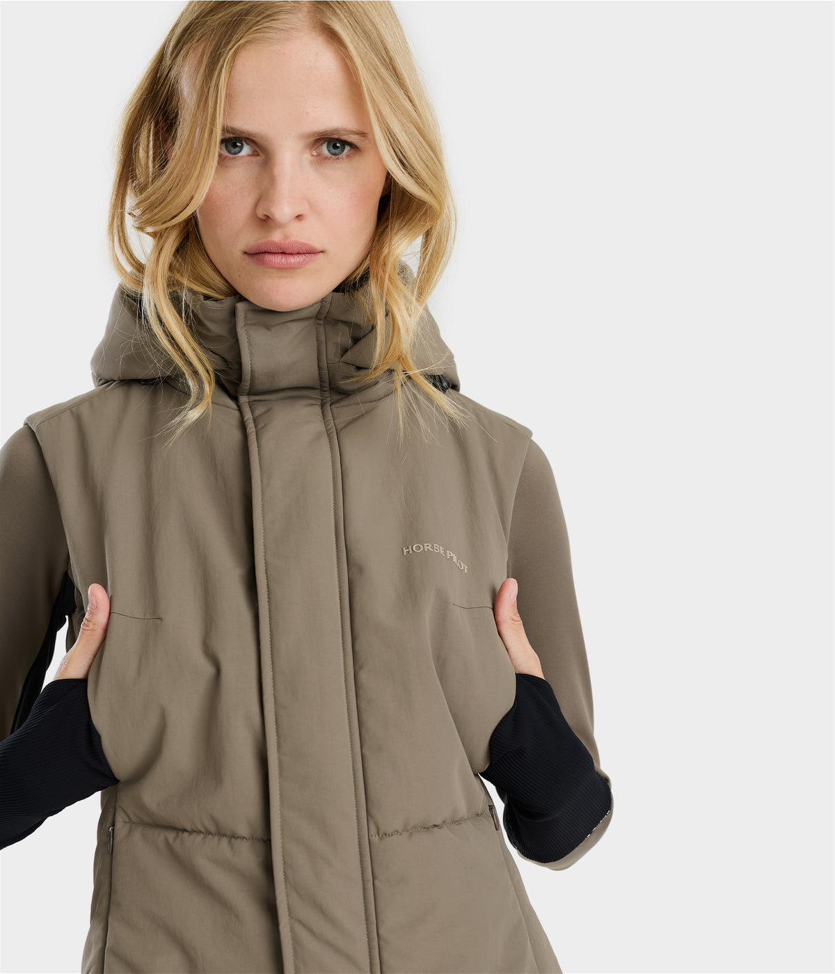 Frost Women's Sleeveless Riding Jacket